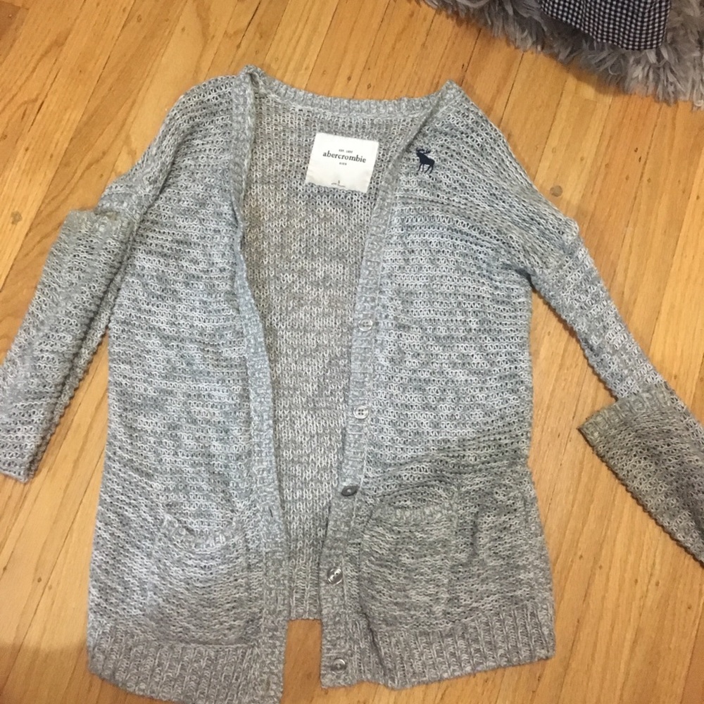 Abercrombie fitted grey cardigan